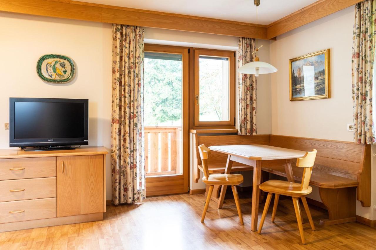 Garni Juri La Villa (Trentino Alto Adige) Exterior foto